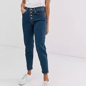 Levi’s mom Jean